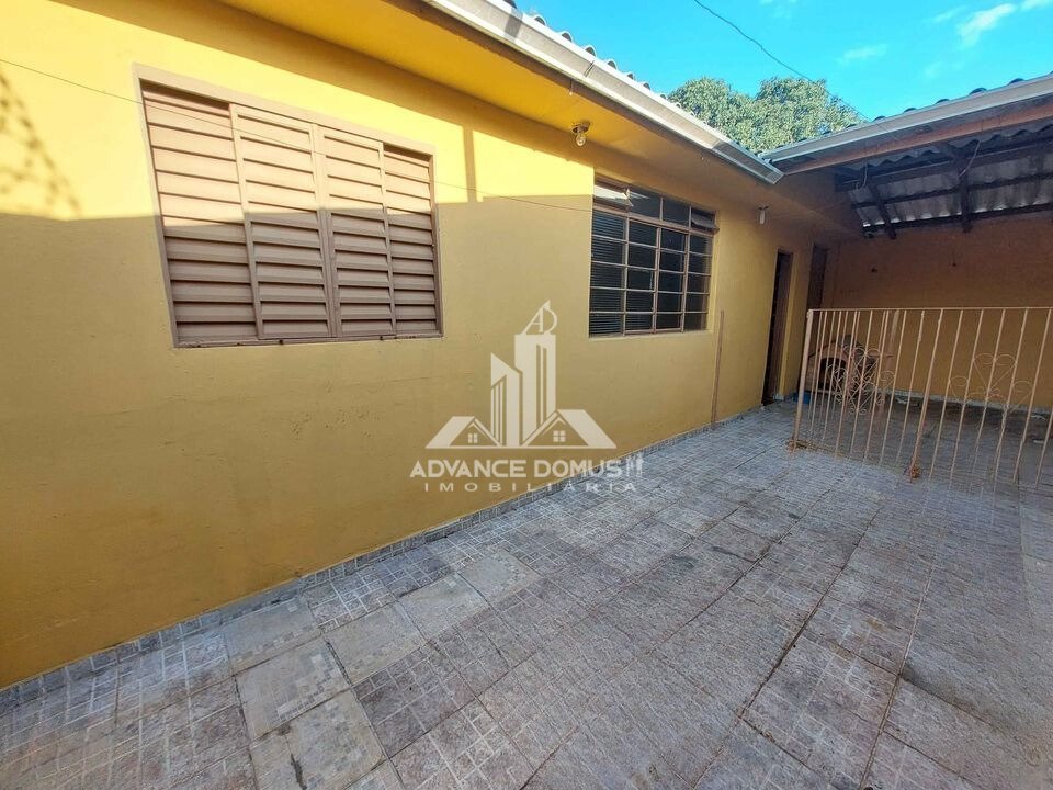 Casa à venda com 2 quartos, 180m² - Foto 12